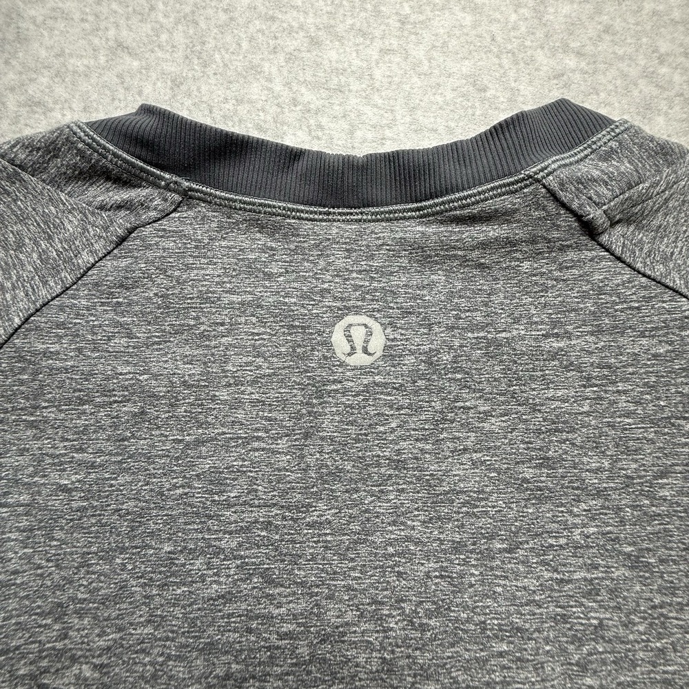 Lululemon Crew Neck T-Shirt Mens Size L Gray‎ Heather Long Sleeve Pullover Shirt